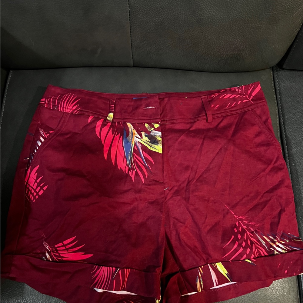 Apt 9 Torie floral red mid-rise shorts